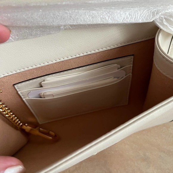 ❌SOLD❌NEW Gucci Mini Rajah White Leather Cross Body Bag Chain Wallet - Picture 7 of 8